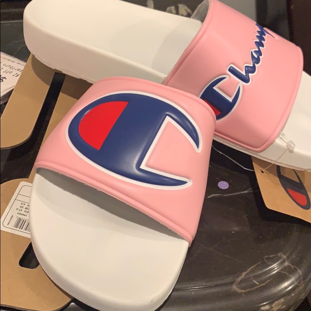 Champion women’s size youth 5 woman’s (7) us.